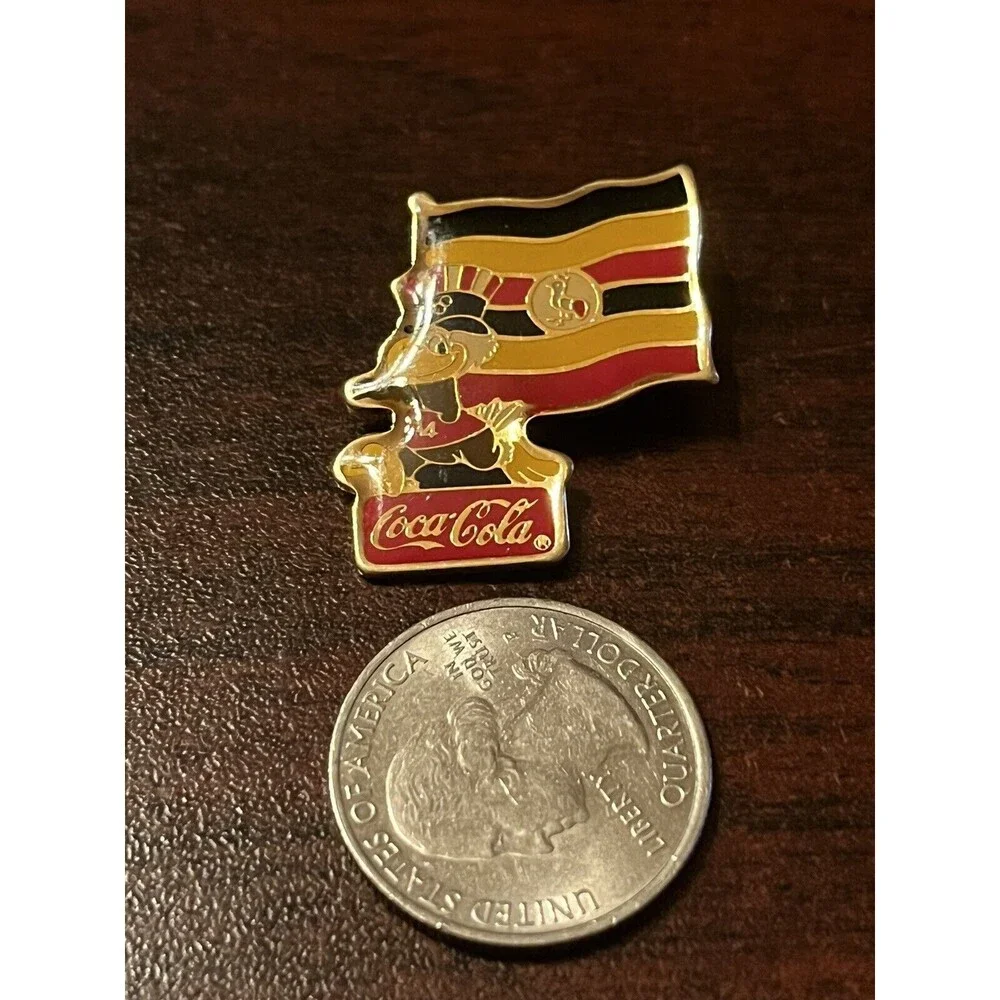 Vintage 1984 Los Angeles Olympics Coca Cola‎ Sam Eagle Uganda Flag Lapel Pin